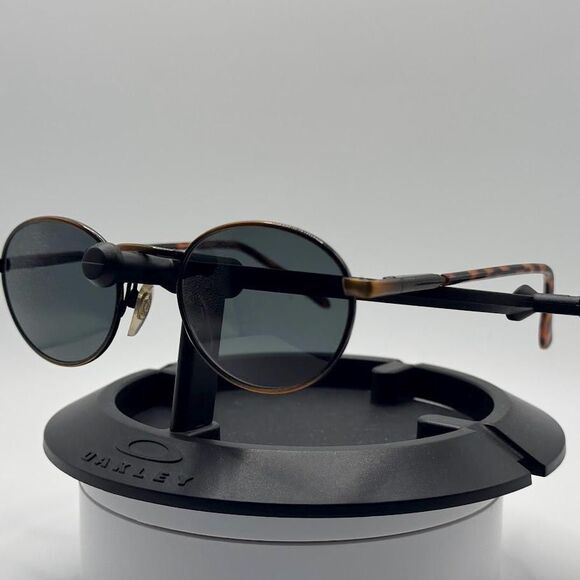 Vintage 90s-Y2K Small Round Gold Eyeglass Frames with New Non-RX Grey Sun Lenses main image 10